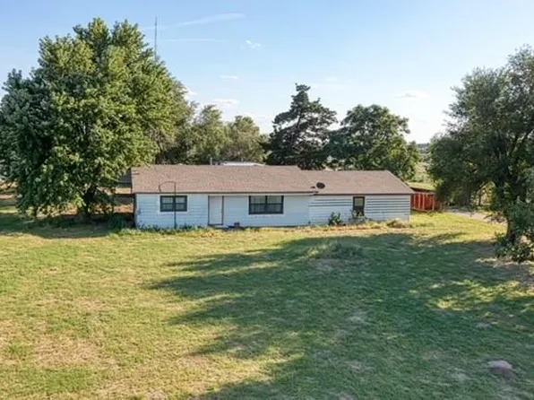 18338 E 1060th Rd, Cheyenne, OK 73628