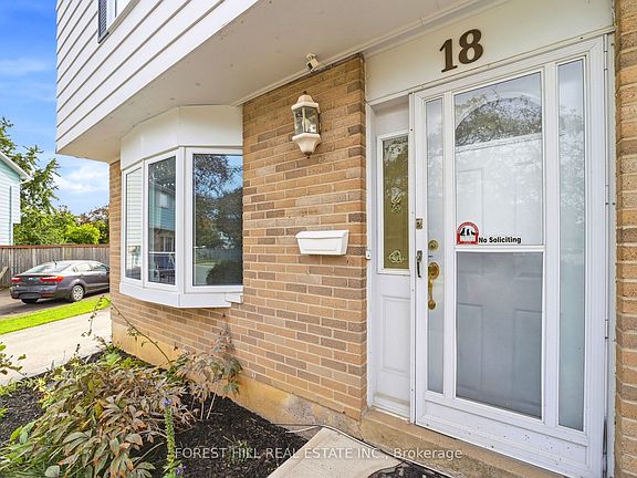 4th image of 18 Griselda Ct