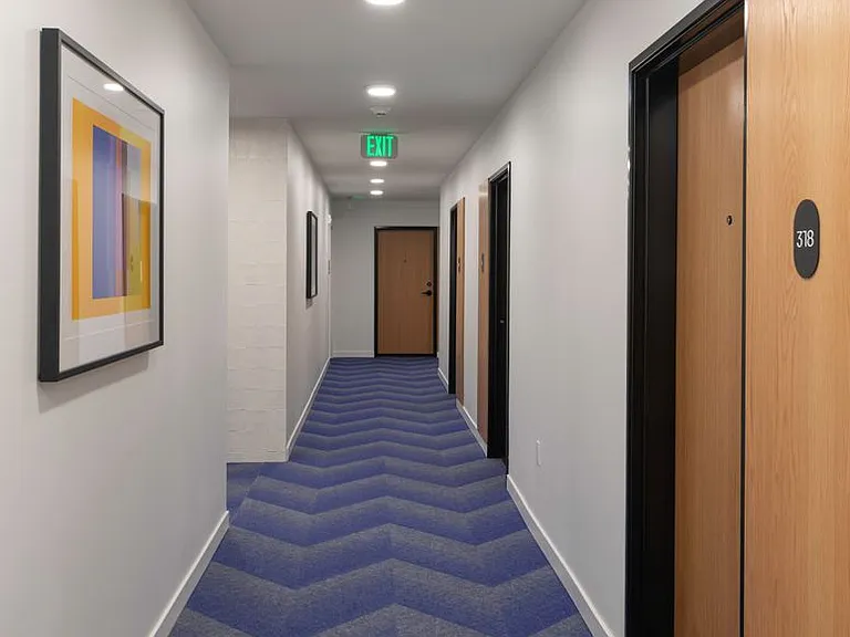 CHRONICLE: Stylish Wallingford Studios with Full Appliance Package & Premium Amenities — Photo 46