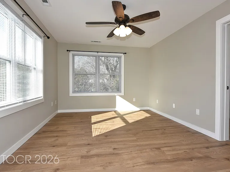 127 Pine St — Photo 13