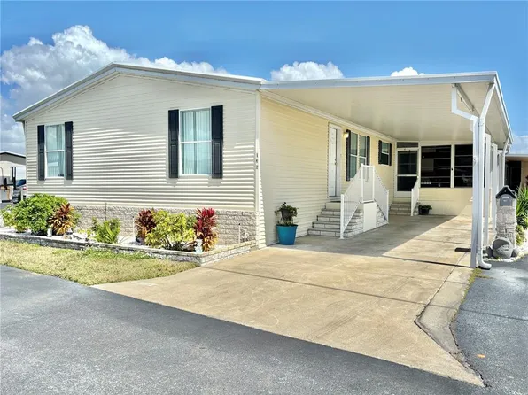 136 Americana Ct NE #230, Saint Petersburg, FL 33702