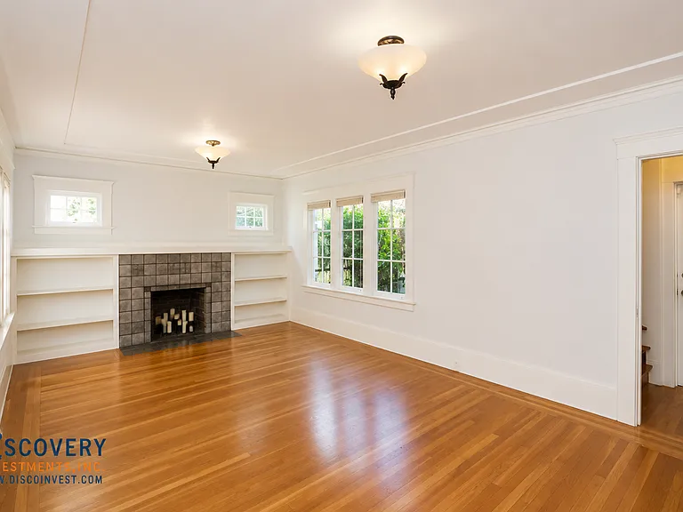 812 Trestle Glen Rd — Photo 4