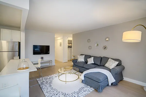 Rented by Bohemia Realty Group | media 11