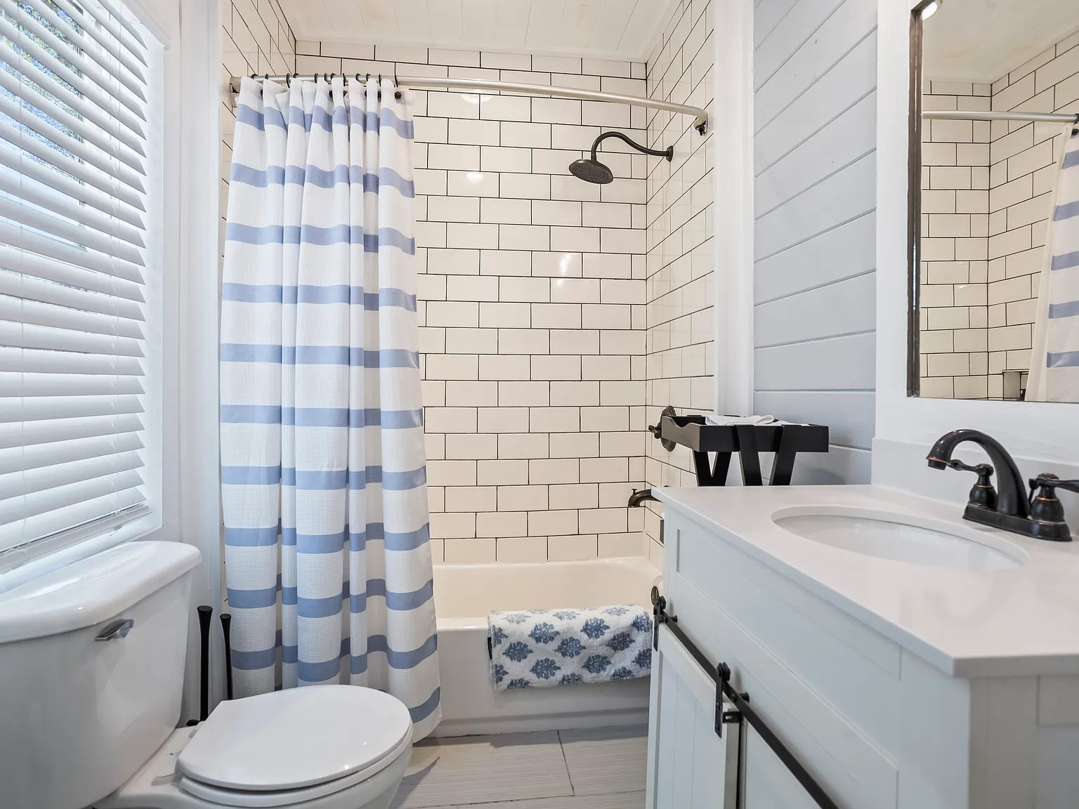 2 bed, 965 sqft, $2,550 — Photo 4