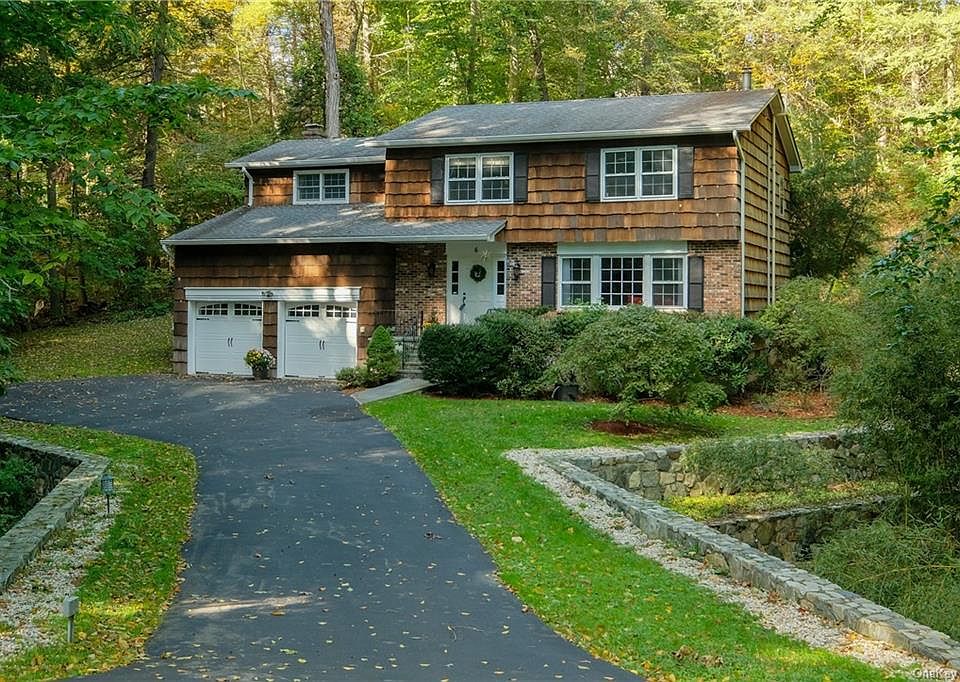 1st image of 6 Erin Ct