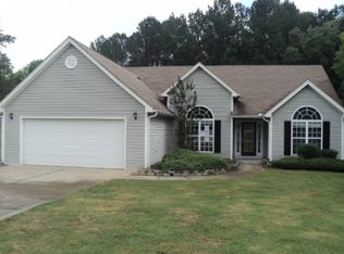 805 Long Leaf Cir, Winder, GA 30680