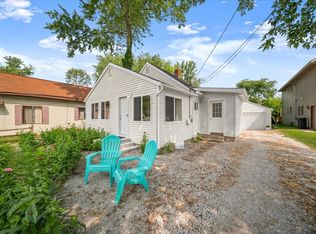 104 Lakeshore Blvd, Norton Shores, MI