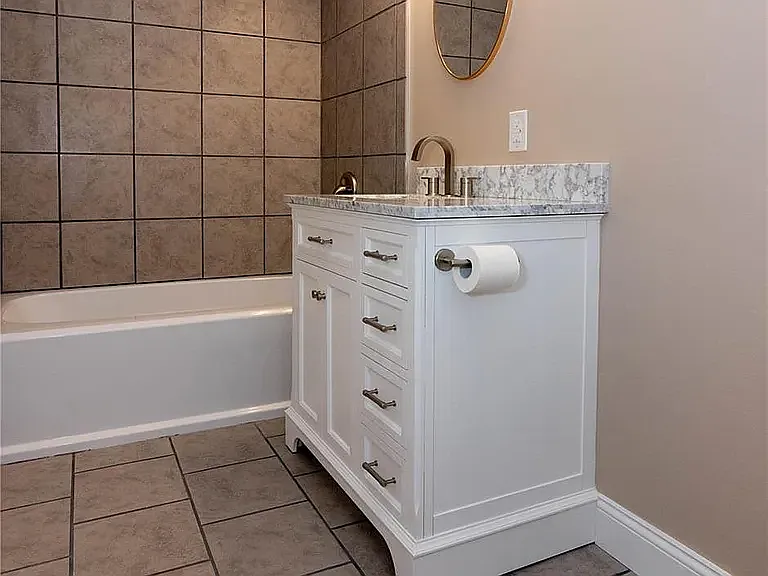 1341 Meadow Dr — Photo 14