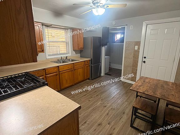 5th image of 4856 Magoun Ave #1-1F