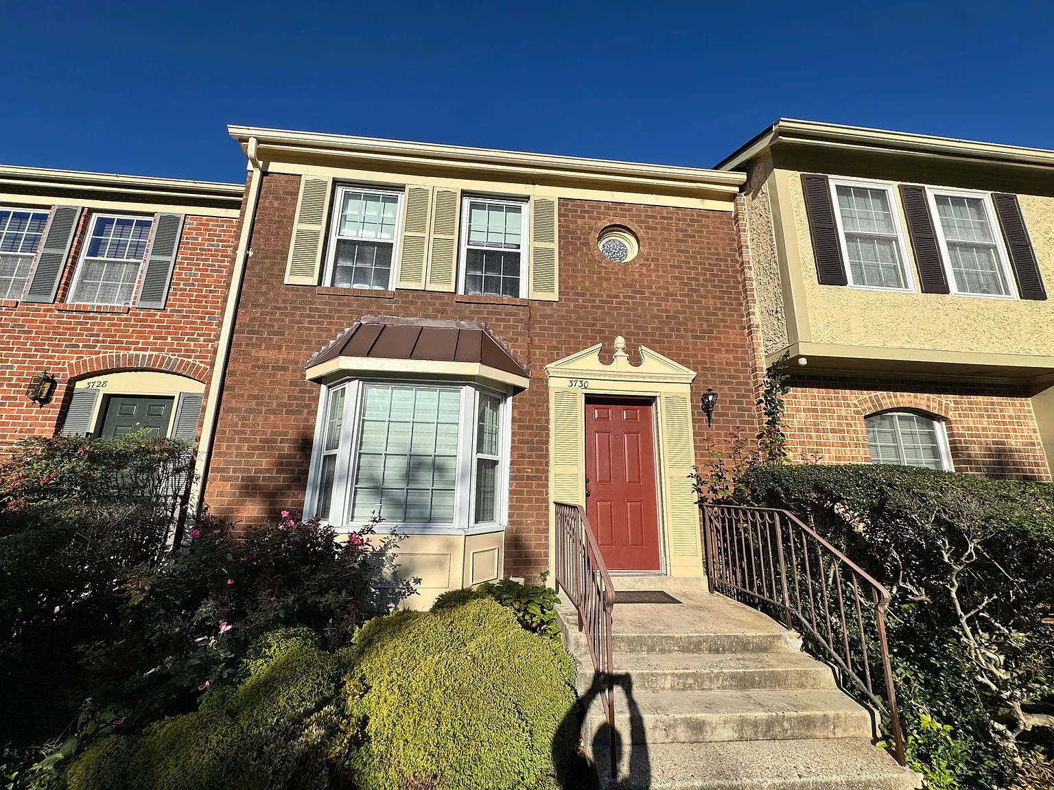 4 bed, 3.5 bath, 1360 sqft, $2,995 — Photo 1