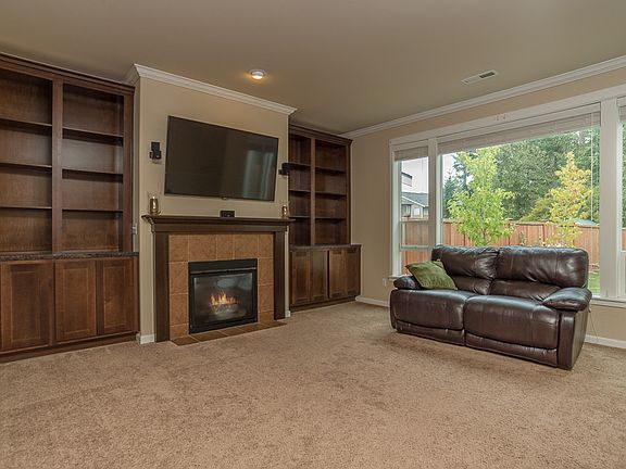 Built Ins, Gas Fireplace