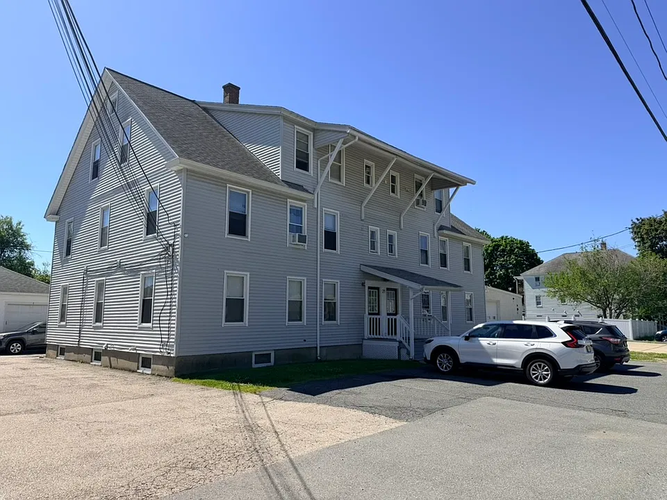 21 Cross St #2R