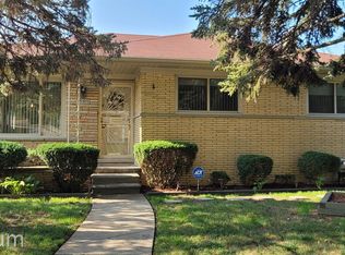 15301 Oak Park Blvd, Oak Park, MI 48237