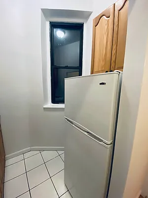 Rented by Bond New York | media 10