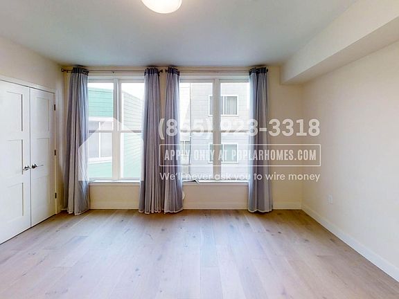 5th image of 2224 Clement St #104