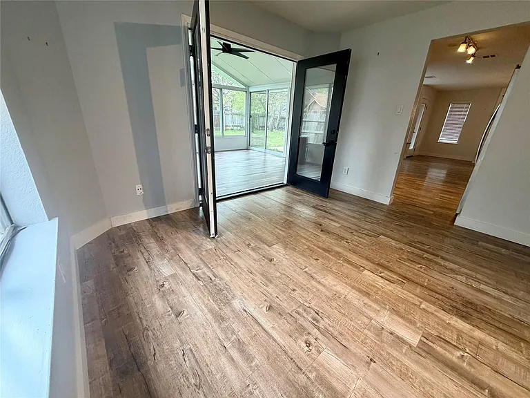 17844 Park Valley Dr — Photo 14
