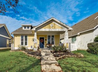 1809 Cambridge Dr, Aubrey, TX 76227