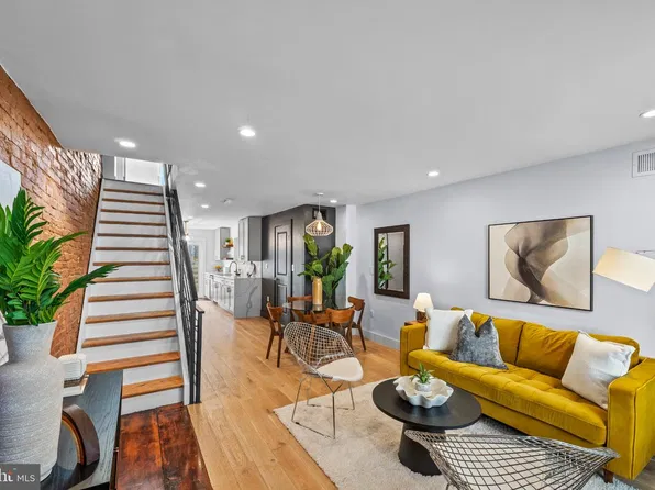 806 Dudley St, Philadelphia, PA 19148