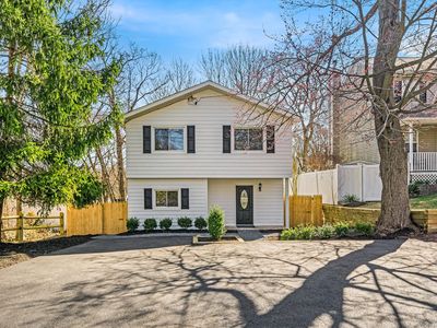 61 Zenith Road, Rocky Point, NY, 11778