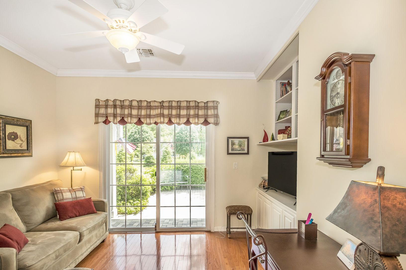  Bedroom #1/or Den/Office