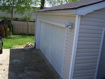 Detached Garage