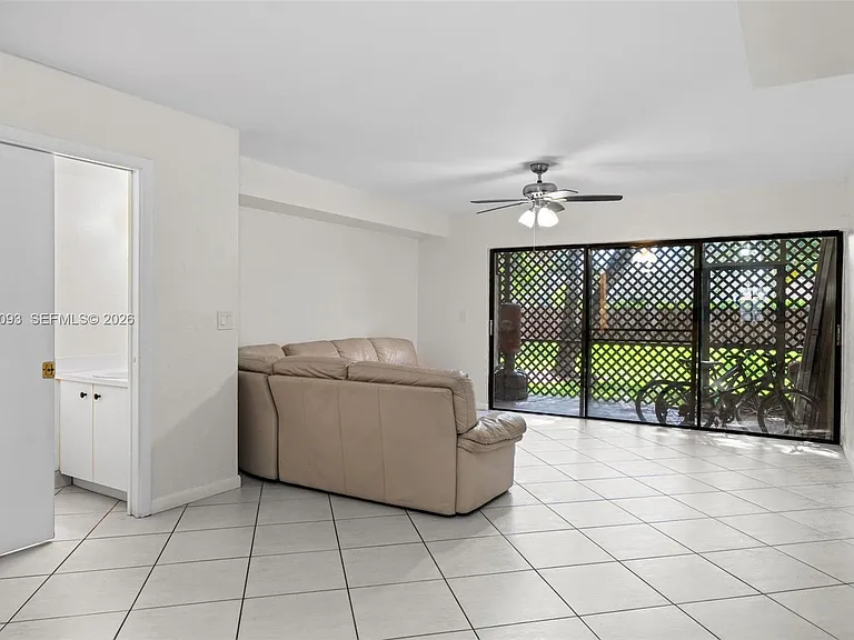4241 SW 71st Way #4241 — Photo 12
