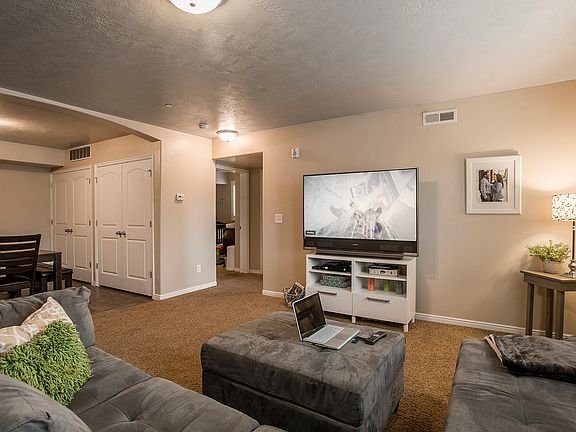 2nd image of 999 W Village River Ln APT B3