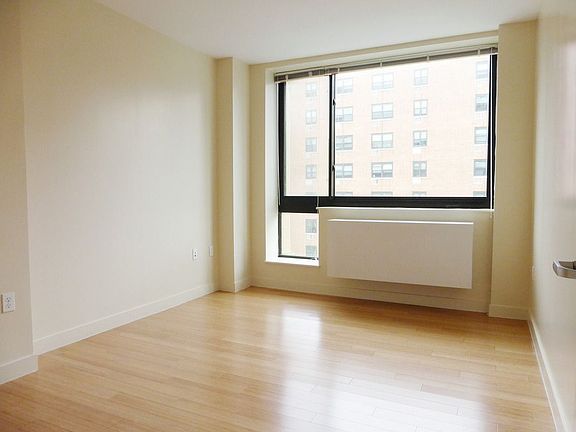 4th image of 2080 Frederick Douglass Blvd APT 4B