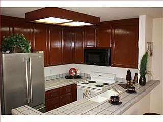 4th image of 375 Boynton Ave #15