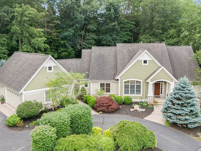 1365 Old Oak Hill Dr SE, Ada, MI, 49301