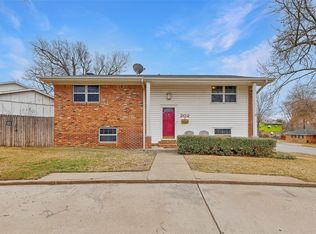 202 Senter Valley Rd, Irving, TX 75060