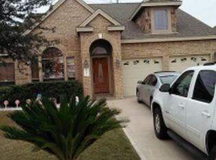 2702 Braids Dr, Laredo, TX 78045