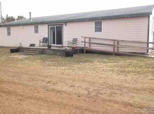 1462 Rifle Rd, Minneapolis, KS 67467