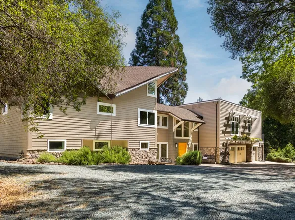 11594 Redwing Ct, Penn Valley, CA 95946