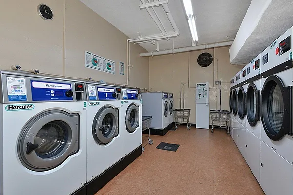 Rented by Otto Nielsen Realty | media 22