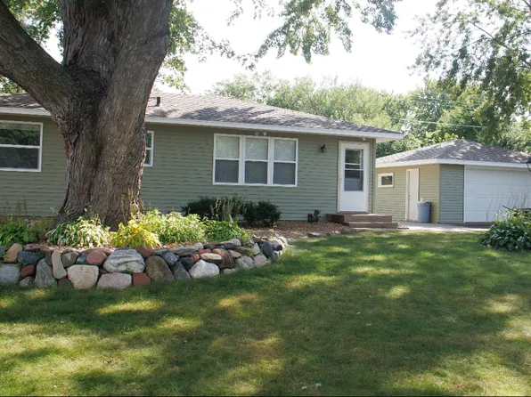 (undisclosed Address), Eagan, MN 55122