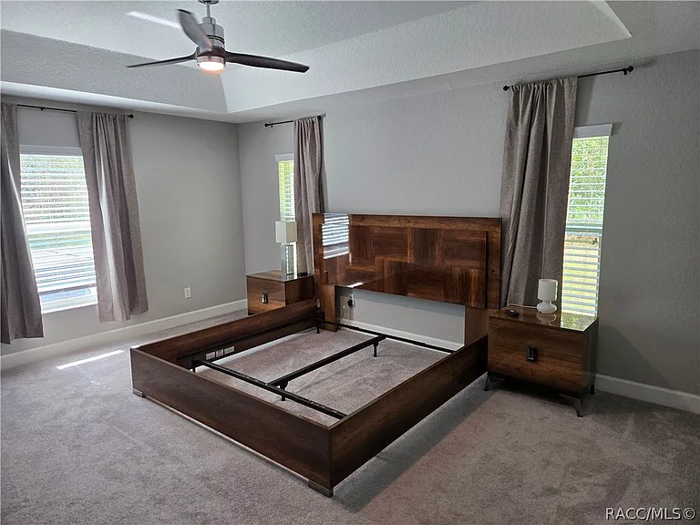 13 Whitewood Ct — Photo 32