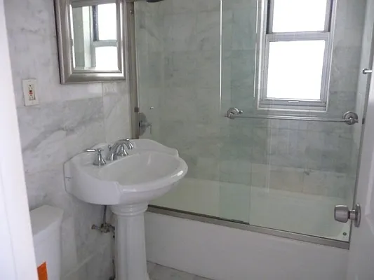 Sold by Aida Real Estate Sales | media 27