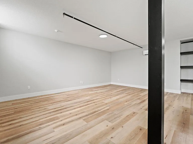 435 Ann St #F — Photo 7