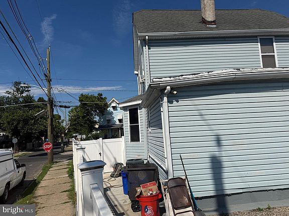 5th image of 106 S 36th St