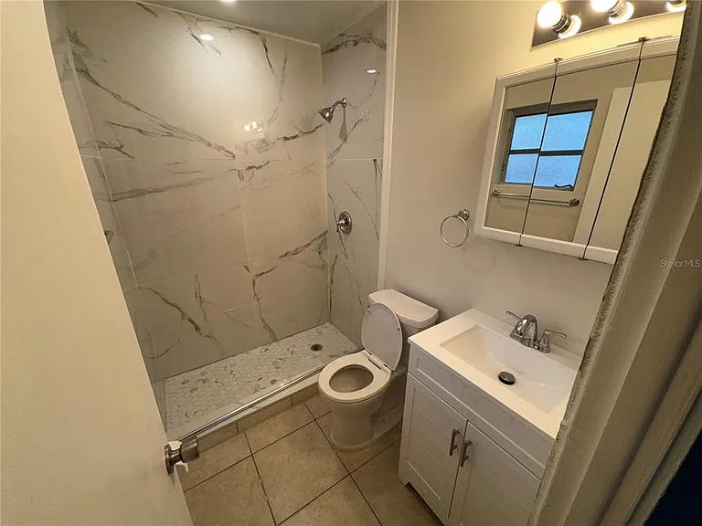 215 Park Blvd S #A — Photo 10