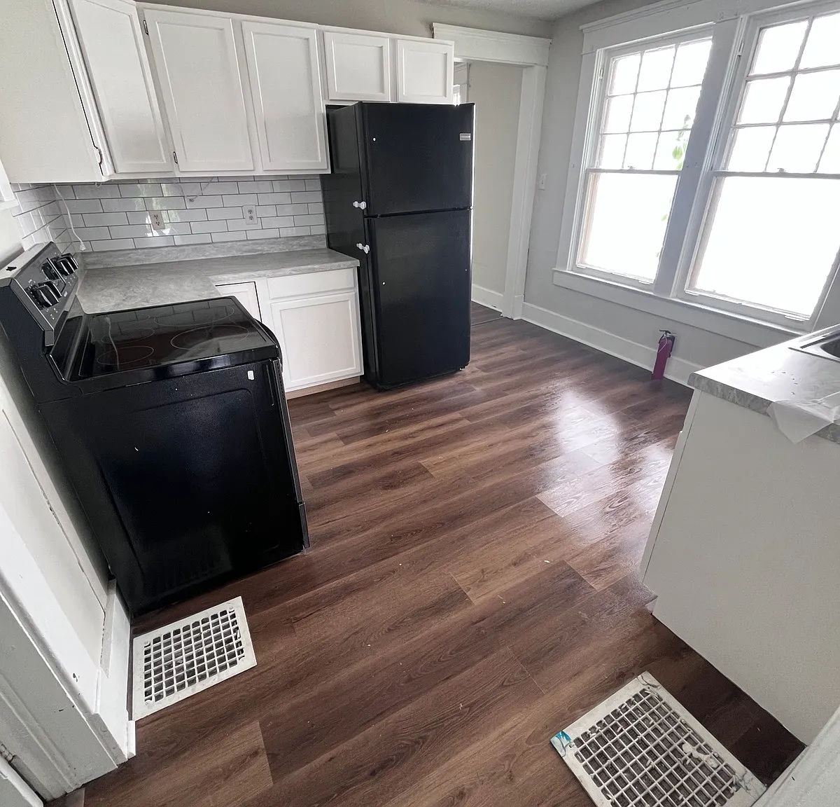 2 bed, 1002 sqft, $1,100 — Photo 4