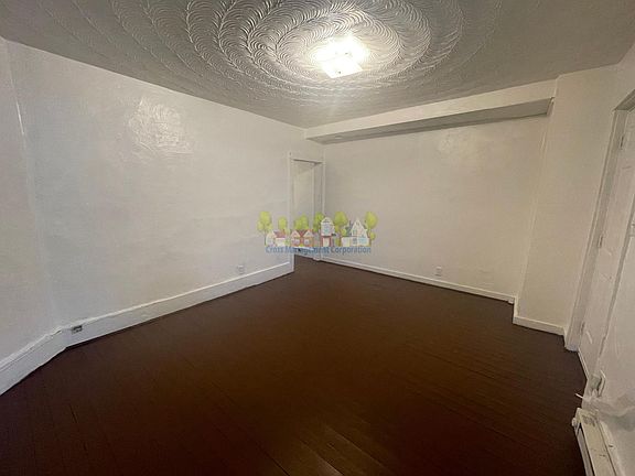 3rd image of 424 S Saratoga St APT B