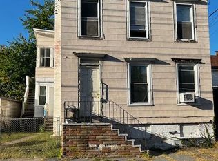 31 Bond St, Troy, NY 12180