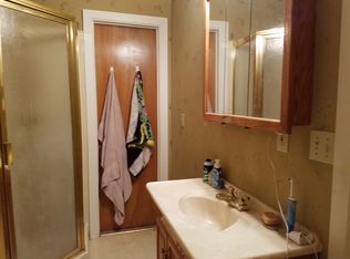 1104 Juniper Ave, Godfrey, IL 62035