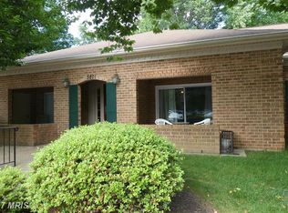 5801 Cove Landing Rd APT 203, Burke, VA 22015