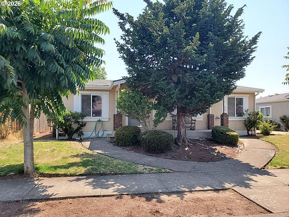 3rd image of 1376 David Ave
