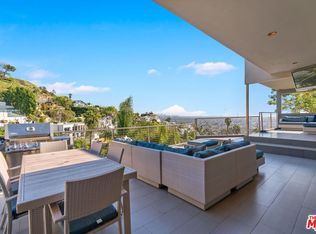 8614 Hollywood Blvd, Los Angeles, CA 90069