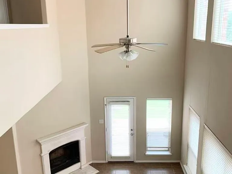 5413 Beacon Ln — Photo 7