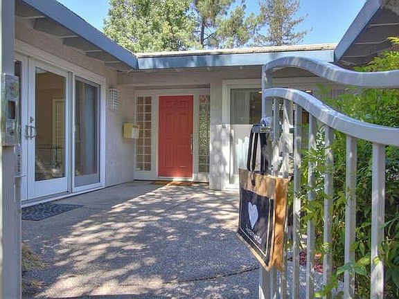 2nd image of 5699 Rolling Oak Dr